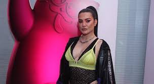 #cleo pires #todo gato vira lata #nacional #filmes #frases de filme #amor. Cleo Pires Rebate Criticas E Fala Em Muitas Marcas E Abismos Entretenimento R7 Famosos E Tv