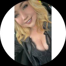 Krista Marie (@kristabuelt) • Facebook