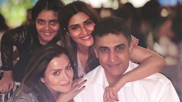 Pranutan celebrates 27th birthday with dad Mohnish Bahl and family. See pic - India Today
