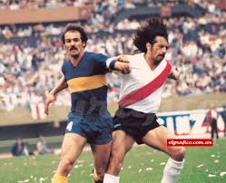 Este blog intenta recordar los lindos momentos en los que leopoldo luque vistió la camiseta de river plate. Antonio Ubilla On Twitter Vicente Alberto Pernia Leopoldo Jacinto Luque Clasico River Plate Vs Boca Juniors En 1976
