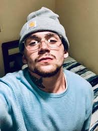 Debra Leos's Instagram, Twitter & Facebook