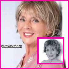 Hi can someone please help me Roy's mum what was her name the characters  name and actress of possible many thanks x