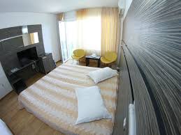 Jupiter hotel capitol in fiecare an revin cu drag personal amabil mancare foarte foarte buna si foarte mult curatenie conditie buna. Hotel Capitol Jupiter Oferte De Cazare La Hotel Capitol Jupiter 2021