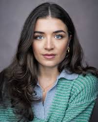 Molly Farmer's Instagram, Twitter & Facebook