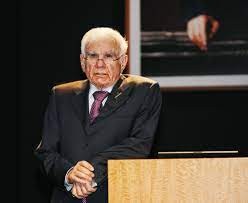 Mahmut Gazi Yasargil Is A Turkish Medical Scientist And Neurosurgeon Born On July 6 1925 In Lice Diyarbakir Turkey He Is The Founder Medan Unluler Insan
