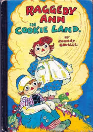 When i first bought this book,about 2 years ago, i was already a fan of raggedy ann and andy but i really wanted to introduces my then 3 year old niece to them. Pin On Vintage Toys