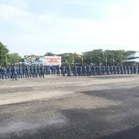Ada 20 gudang lagu war dance kem plkn princess haliza terbaru, klik salah satu untuk download lagu mudah dan cepat. Kem Plkn Princess Haliza Campground