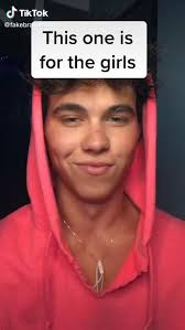 GRWM but my boy friend @04.eric voices it over 😱 . . #boyfriend  #boyfriendvoiceover #makeuproutine #everydaymakeuproutine #makeuptutorial  #grwmroutine #grwm #ericou