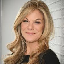 Diane Betz's Instagram, Twitter & Facebook