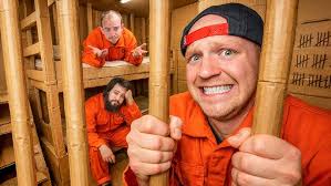 STEVE HARVEY IN A MAZE! (gmod nextbot)