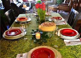 Having guests over for a dinner party doesn't mean complicated decorating schemes or difficult foods to prepare. Dinner Party For Couples Www Reluctantentertainer Com Couples Dinner Valentines Day Dinner Dinner Party Napkins