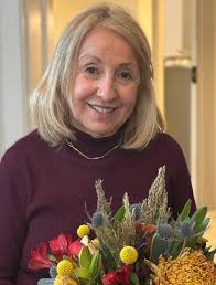 Quogue Library Hosts Flower Arranging Class