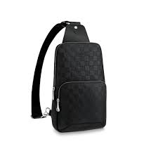 Well you're in luck, because here they come. Avenue Sling Bag Damier Infini Leder Taschen Louis Vuitton