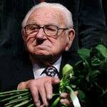 Nicholas Winton, Rescuer of 669 Children From Holocaust, Dies at 106
