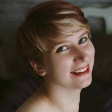 Emily Betz's Instagram, Twitter & Facebook