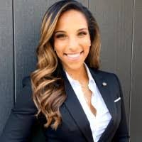 Kristen Hassell's Instagram, Twitter & Facebook