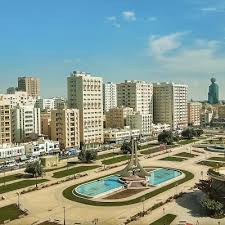 تعتبر إعمار سكوير بلازا بمثابة المدخل إلى مشروع باب جدة تقع خلفها الأبراج التجارية وتنفتح بشكلها نصف الدائري على مساحات. Ø­Ø¯Ø§Ø¦Ù‚ ØªØ±ÙÙŠÙ‡ÙŠ Ø§Ù„Ø­Ø¯Ø§Ø¦Ù‚