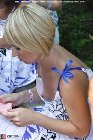 Everyday Candid Girl Pokies - Bobs and Vagene