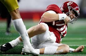 Alabama's mac jones is nothing of the sort. Nfl Draft Alabama S Mac Jones Doesn T Win With His Legs Is That Ok