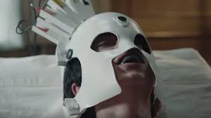 Jede woche werden zwei folgen erscheinen, insgesamt wird. Das Internat Las Cumbres Trailer Ov Trailer Das Internat Las Cumbres Filmstarts De