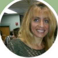 Lisa Robley's Instagram, Twitter & Facebook