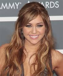 Last last year, right before the holidays, miley cyrus gave us all a chop that had everyone humming billy ray cyrus's achy breaky heart. well, with her latest instagram post, cyrus will have. 28 Miley Cyrus Hairstyles Hair Cuts And Colors