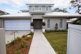 Sedangkan untuk cat exterior mencakup dulux catylac cat dasar exterior, weathershield roof, putty exterior, powerflexx, alkali inky fancy. Nash Wardrop Residence Contemporary Exterior Sydney By Mcrae Lynch Interior Design Houzz