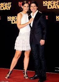 Katie holmes presenting the mtv generation award to tom cruise! Tom Cruise 53 Looks Handsome In Blue Suit In Vienna Katie Holmes Katie Holmes Tom Cruise Suri Cruise