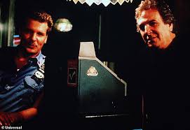He is known for his work on do the right thing (1989), twin peaks: Oga9ffcfidvpmm