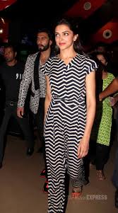 Deepika Padukone Looking Chic In A Jumpsuit Paired With A Bright Lipcolour Bollywood Fashion Style Beauty Deepika Padukone Style Bollywood Fashion Fashion