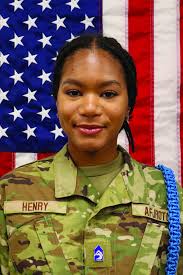 Medallions presented to military recruiters