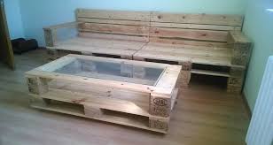 If you want to stand out from your neighbors then a different outdoor table sounds like the right thing you could do. Pallets Made Coffee Table And Sofa Pallet Ideas
