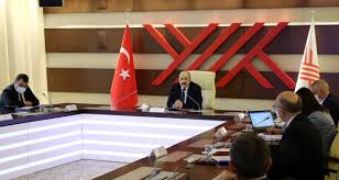 Yekta saraç, tıp eğitimi açısından çok önemli olan bu yasal düzenleme ile vakıf üniversitelerinin tıp fakültesi kurabilmeleri için kendisine ait hastanesi olma şartı getirilmiştir açıklamasında bulundu. Yok Baskani Sarac Arastirma Ve Aday Arastirma Universitelerinin Rektorleriyle Bulustu