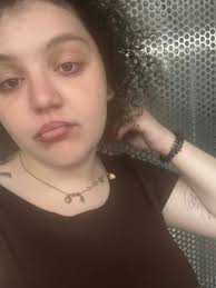 Artist seeking room in Brooklyn or Queens