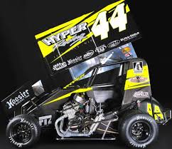 Once a driver wins 2 features with 5 or more karts they must move up to beginner box stock. Pin By Dylan Newberry On Sprint Cars Dirt Track Racing Sprint Car Racing Sprint Cars