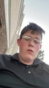 Steven Uhler's Instagram, Twitter & Facebook