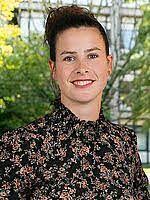 Estelle Wall's Instagram, Twitter & Facebook