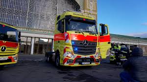 Tento „drobeček se totiž dokáže přeměnit na plně funkční polní nemocnici. Novy Actros A Atego Pro Zdravotnickou Zachrannou Sluzbu Roadstars