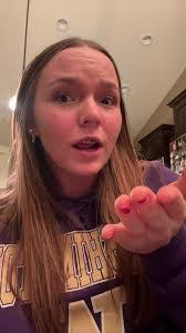 Ella Biggs's Instagram, Twitter & Facebook