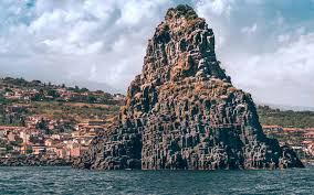 Tripadvisor checks up to 200 sites to help you find the lowest prices. Scopri Acitrezza Viaggio In Sicilia