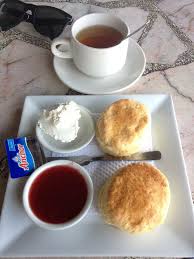 Malah sejak kebelakangan ni, resipinya makin meniti di bibir peminat pastri dek kerana kemunculannya dalam sebuah drama tv. Ini Tips Paling Lengkap Untuk Bawa Keluarga Bercuti Ke Cameron Highlands Jimat Simple