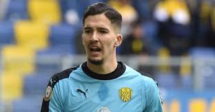 11 temmuz 2019 perşembe 13:37 mke ankaragücü, fenerbahçe ile 4 yıllık anlaşma sağlayan genç kaleci altay bayındır için teşekkür mesajı yayımladı. Altay Bayindir Transferini Acikladi