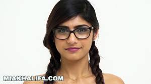 Watch The Camera Pan Up : Mia Khalifa Female Vagina Real Anatomy Body Parts  Physical Vagina Test - YTboob