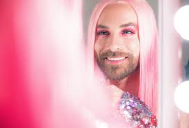 🌈✨ Pridekonsert på Kulturhustorget den 28 september! ✨🌈 Datum: Lördag 28  september Tid: 15.00 Plats: Kulturhustorget, Trädgårdsgatan 9, Skövde Fri  entré! Kulturhustorget fylls med färg, glädje och kärlek när den magnifika  dragshowartisten