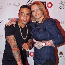 Futuregoal on twitter depay memphisdepay. Memphis Depay With His Tattoo Artist Pinterest B Ox Memphis Depay Memphis Tattoo Artists
