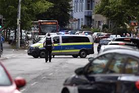 Nun finden ermittler einen weiteren. Fotostrecke Unfall An Der Hamburger Chaussee In Kiel 9 Juli 2019 Kn Kieler Nachrichten