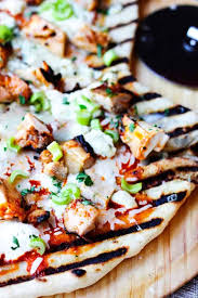 Buffalo Chicken Grilled Pizza Eating European Recipe In 2020 Grilled Pizza Bbq Chicken Pizza Marinated Chicken Thighs