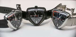 For automatic movement lovers, all hope is not lost as hamilton do produce the ventura with it. New Hamilton Ventura Elvis80 Elvis Presley S Original Watch Hands On Ablogtowatch