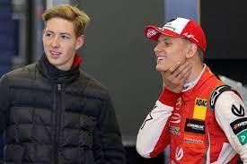He is the nephew of ralf schumacher, a former formula one racing driver and a cousin of david schumacher who is a racing driver as well. Michael Schumacher Sohn Mick Verrat Was Die Schonste Zeit Mit Papa War Express De