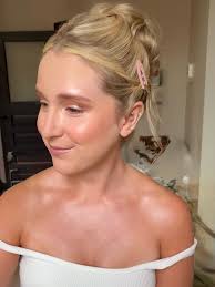 This week we celebrated our 25th wedding anniversary! Some fun facts🤍 Met  my husband in Chicago the old-fashioned way — no apps, just lipstick and  fate (thanks, MAC 💄). We tied the